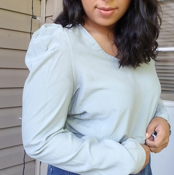 LE SAGE GREEN PUFF SLEEVE PLEATED TOP - Picture 6 of 16